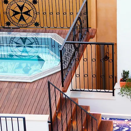 Hotel Cort 4*